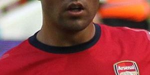 Santi_Cazorla,_2012-08-18_(cropped)