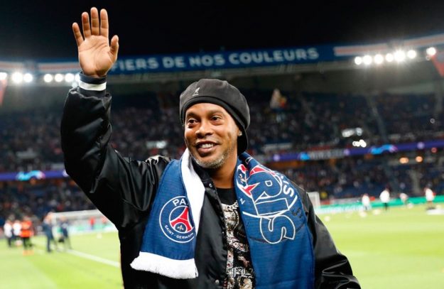ronaldinho-psg-messi
